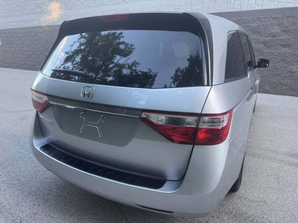 2013 Honda Odyssey Image 12