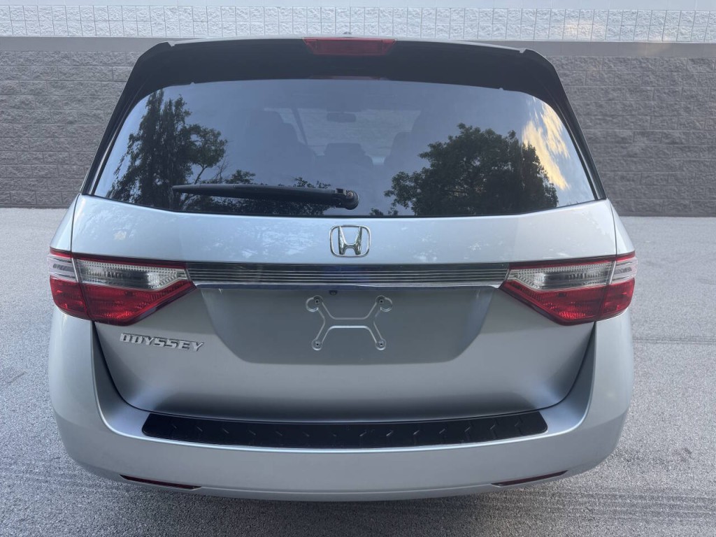 2013 Honda Odyssey Image 13
