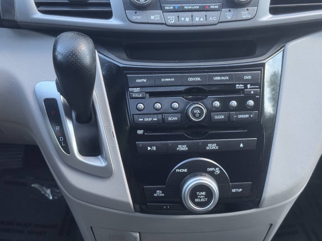 2013 Honda Odyssey Image 29
