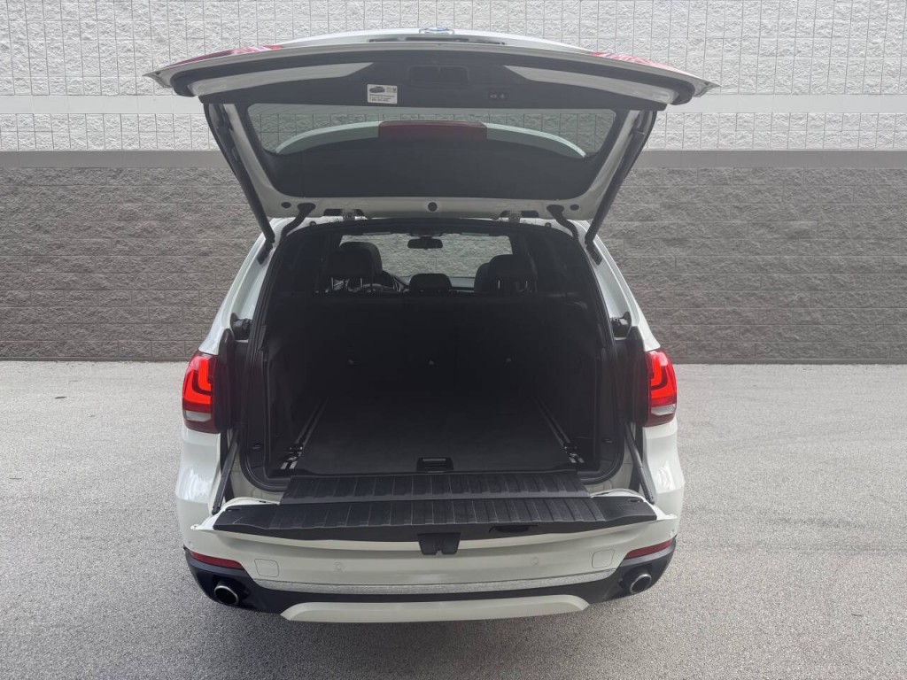 2017 BMW X5 Image 15