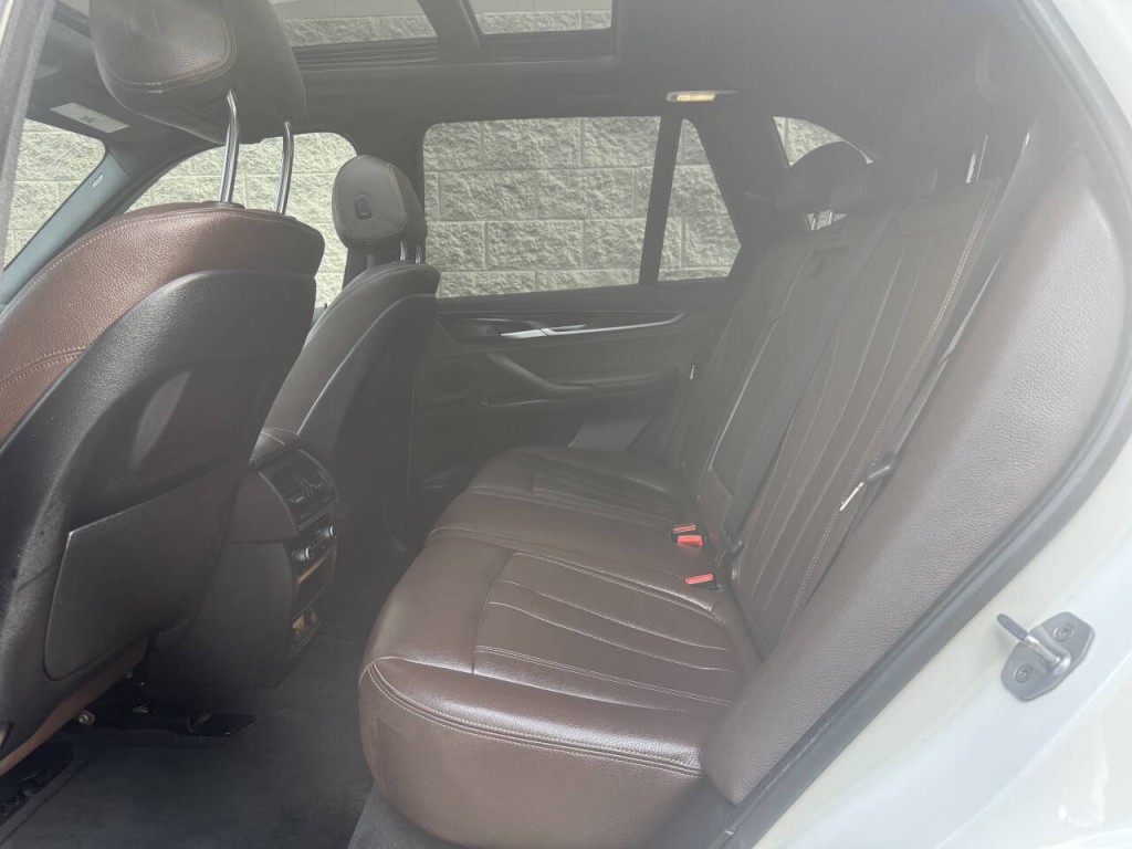 2017 BMW X5 Image 28