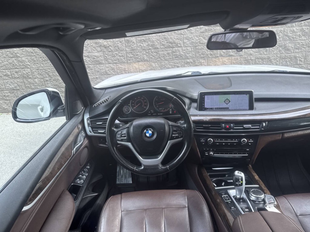 2017 BMW X5 Image 37