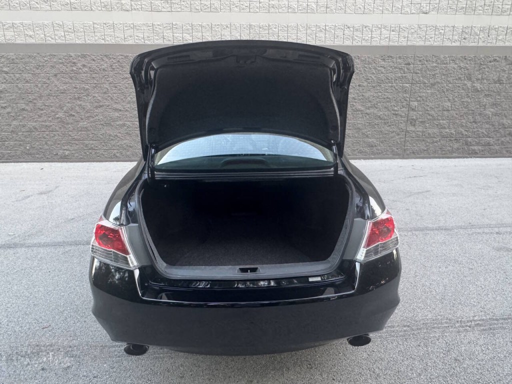 2010 Honda Accord Image 15