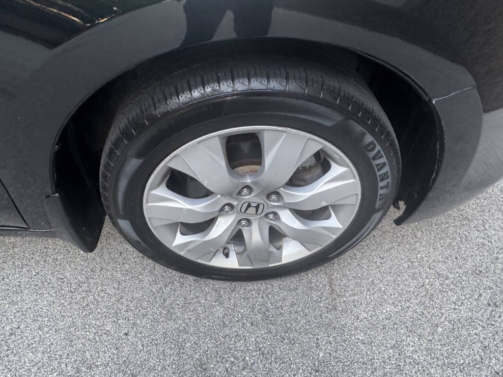 2010 Honda Accord Image 21