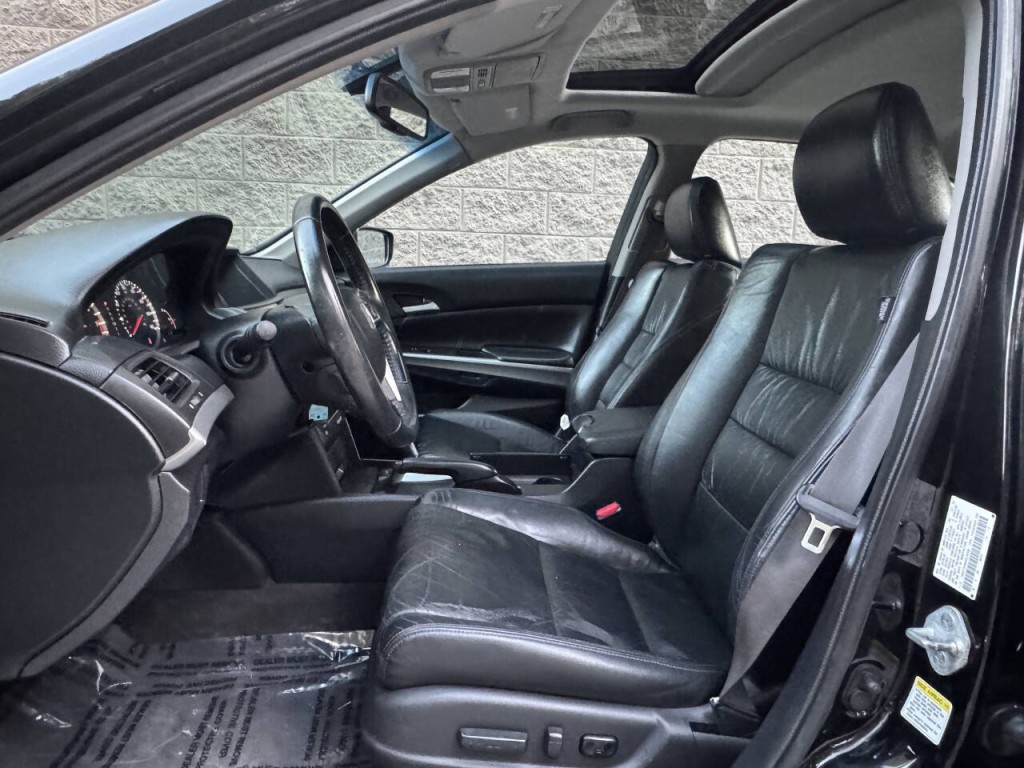 2010 Honda Accord Image 22