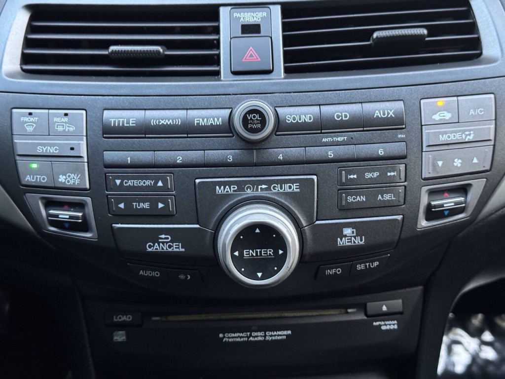 2010 Honda Accord Image 27