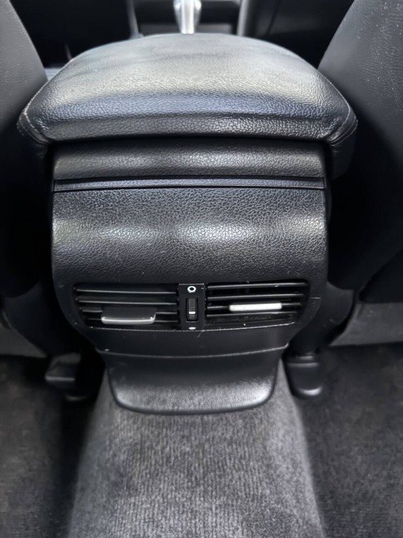 2010 Honda Accord Image 32
