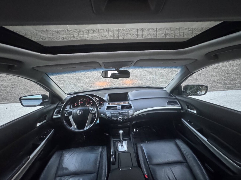 2010 Honda Accord Image 33