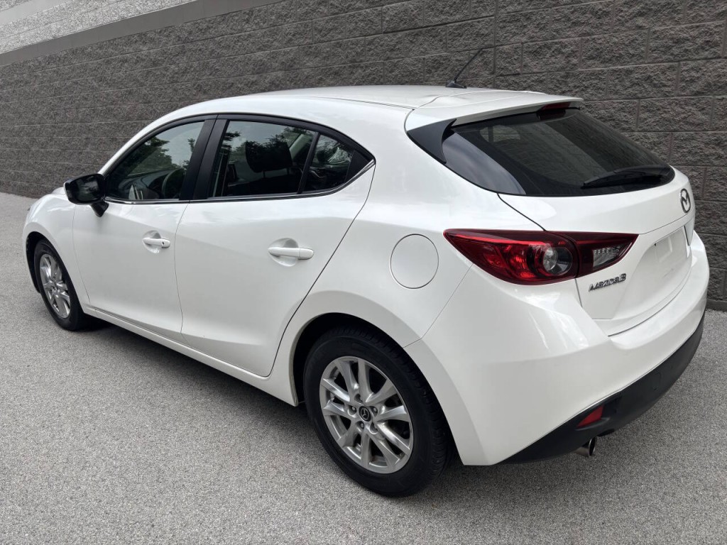 2016 Mazda Mazda3 Image 3