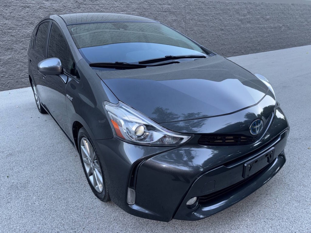 2015 Toyota Prius Image 6