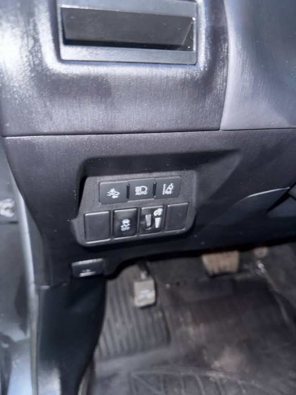 2015 Toyota Prius Image 26