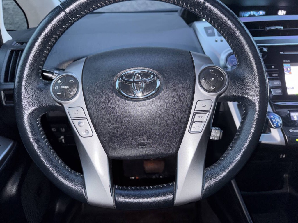 2015 Toyota Prius Image 34