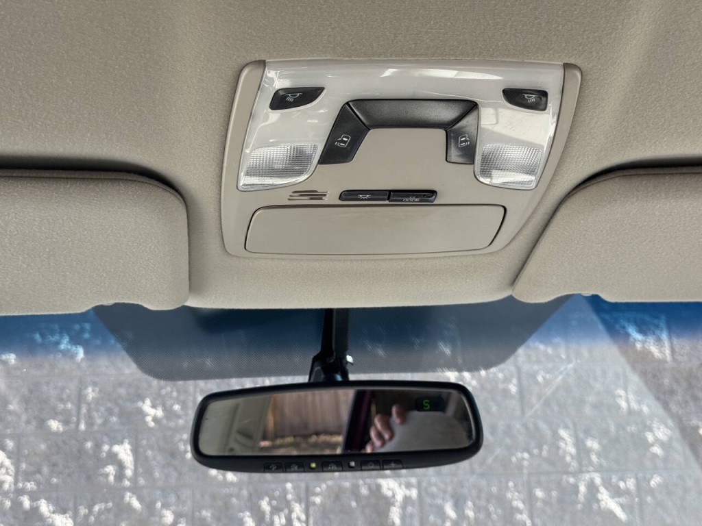 2013 Toyota Sienna Image 29