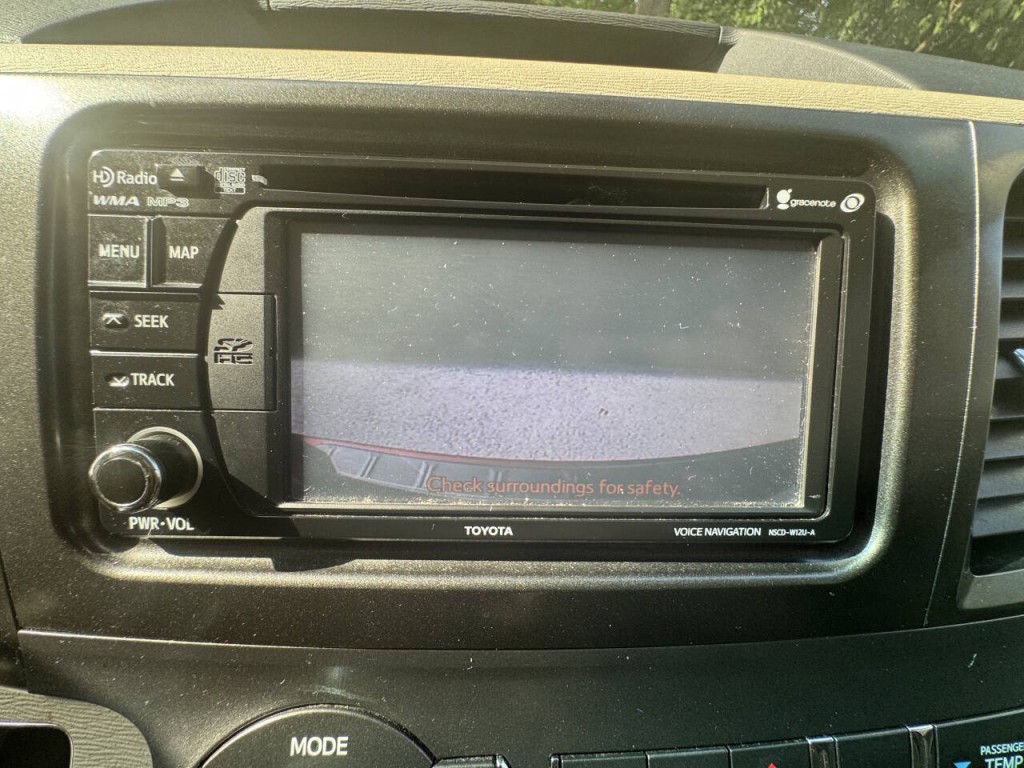 2013 Toyota Sienna Image 33