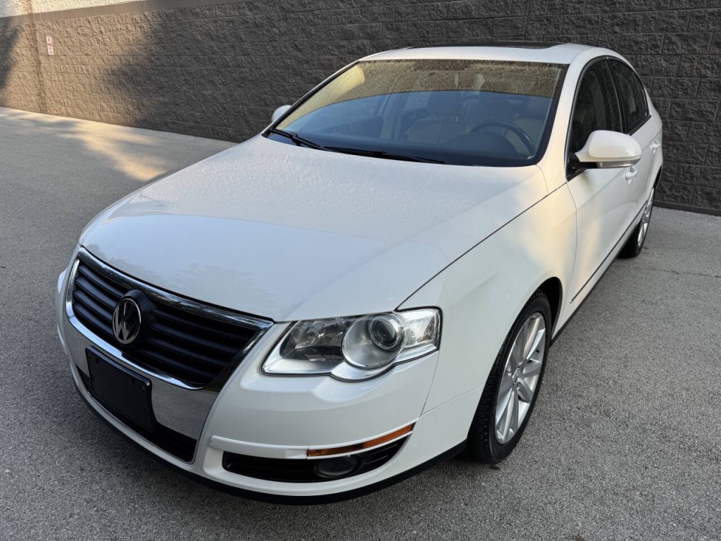 2010 Volkswagen Passat Image 3