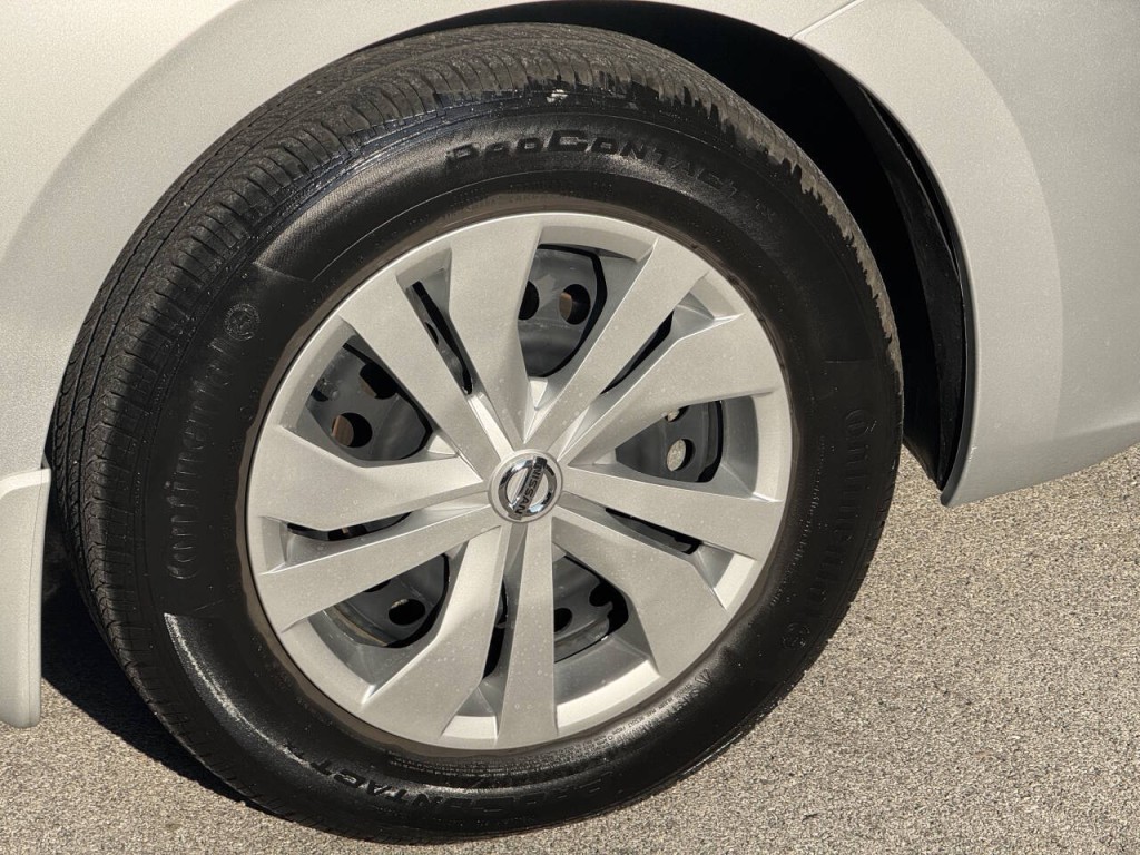 2023 Nissan Versa Image 17