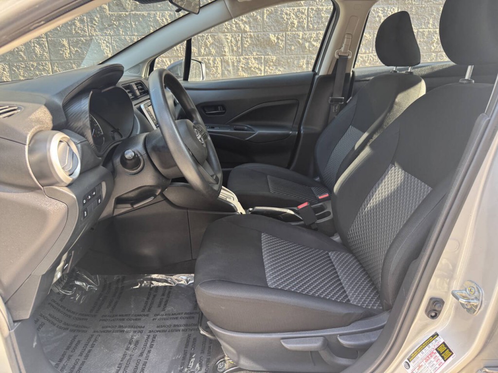 2023 Nissan Versa Image 19