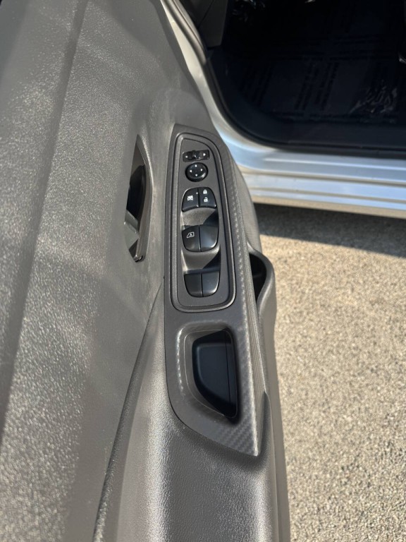 2023 Nissan Versa Image 22