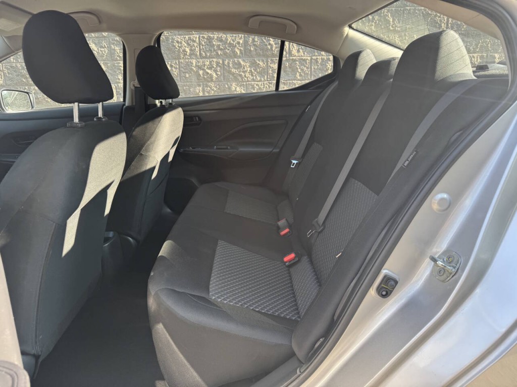 2023 Nissan Versa Image 24