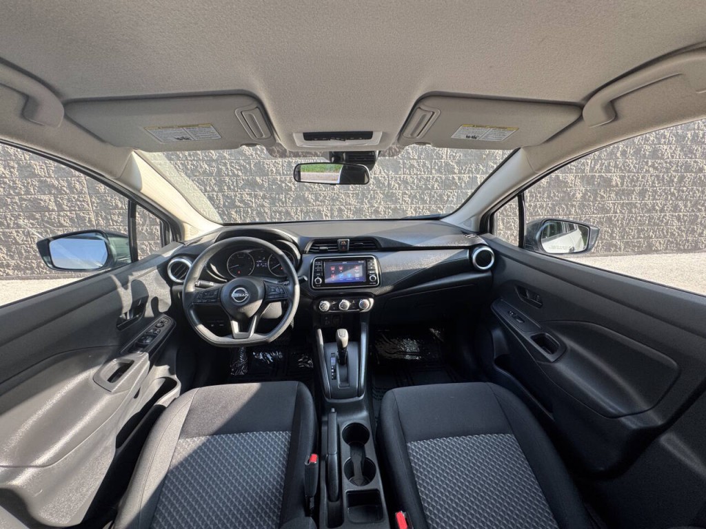 2023 Nissan Versa Image 27