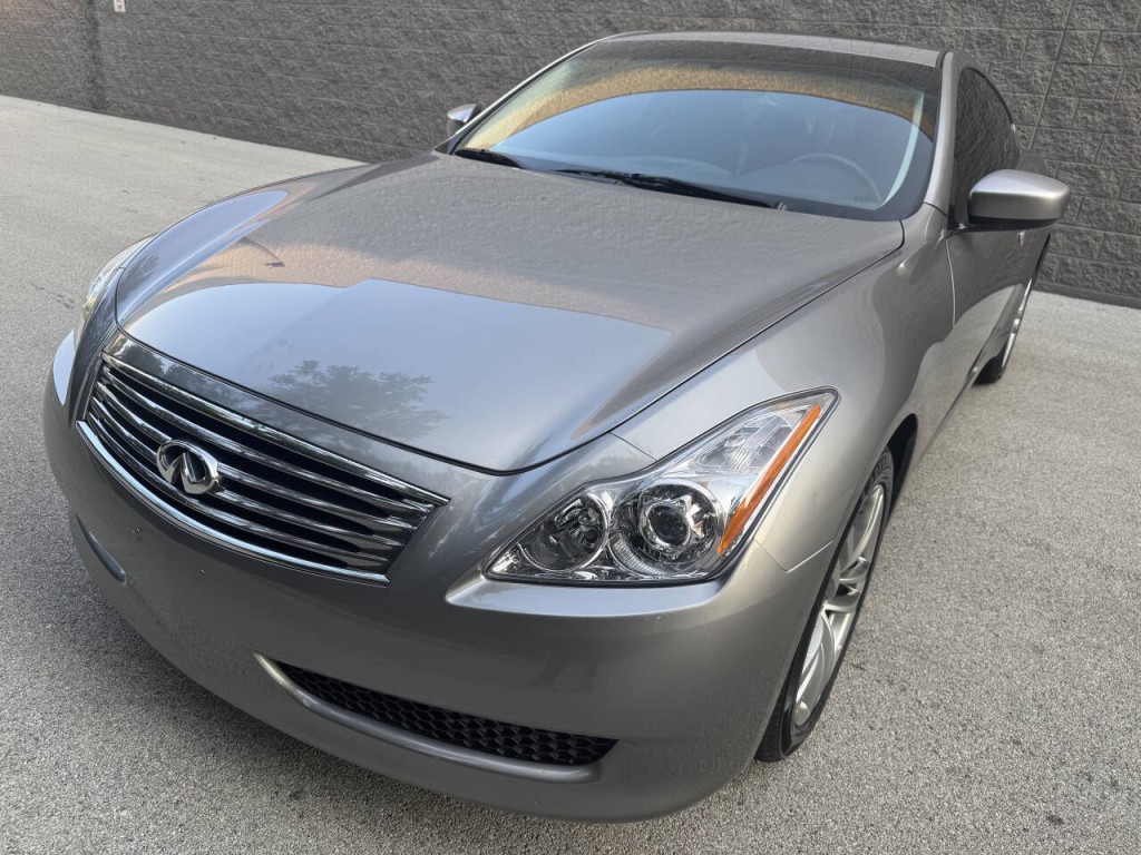 2009 INFINITI G37 Image 4