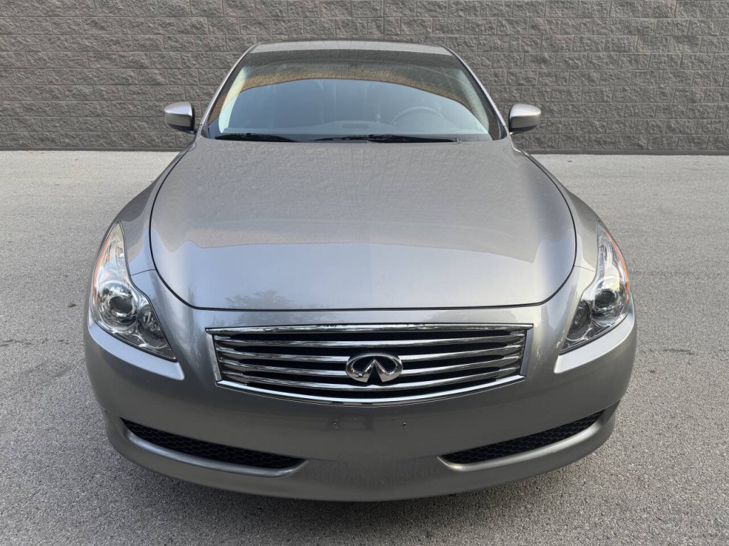 2009 INFINITI G37 Image 5
