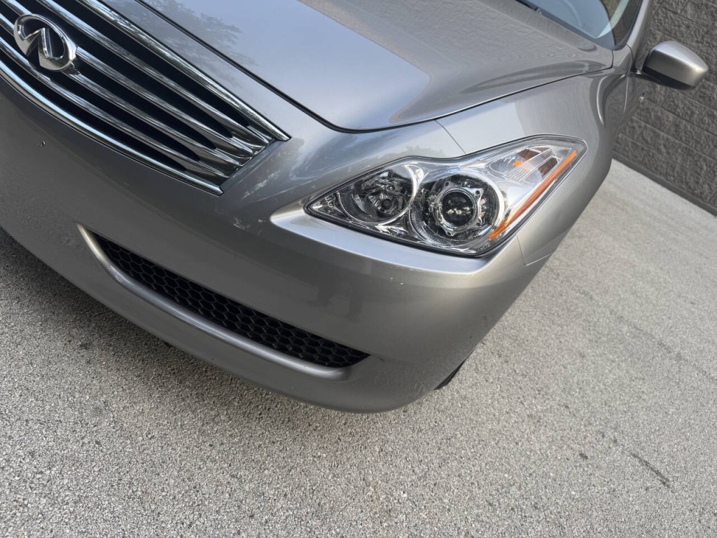 2009 INFINITI G37 Image 7