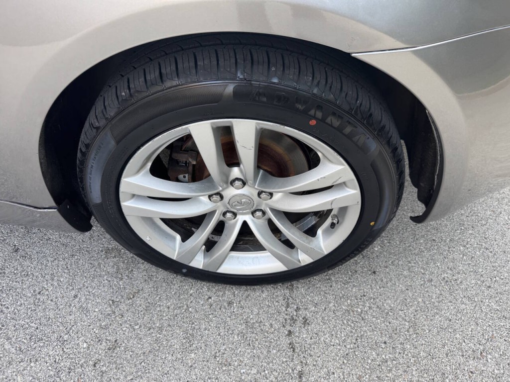 2009 INFINITI G37 Image 25