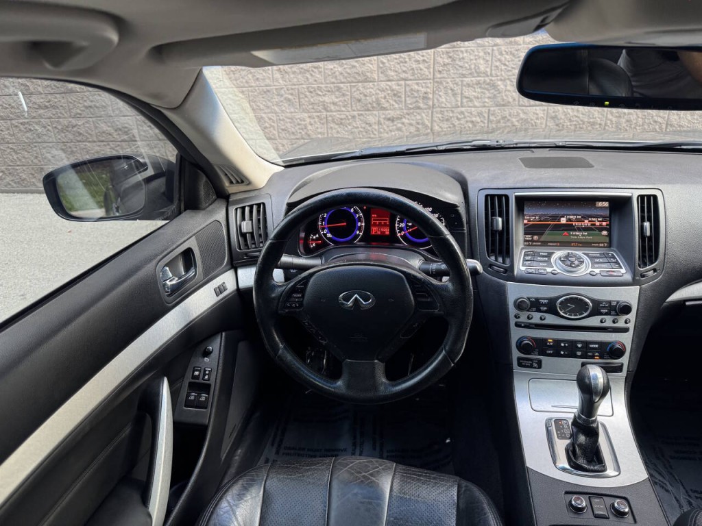 2009 INFINITI G37 Image 37