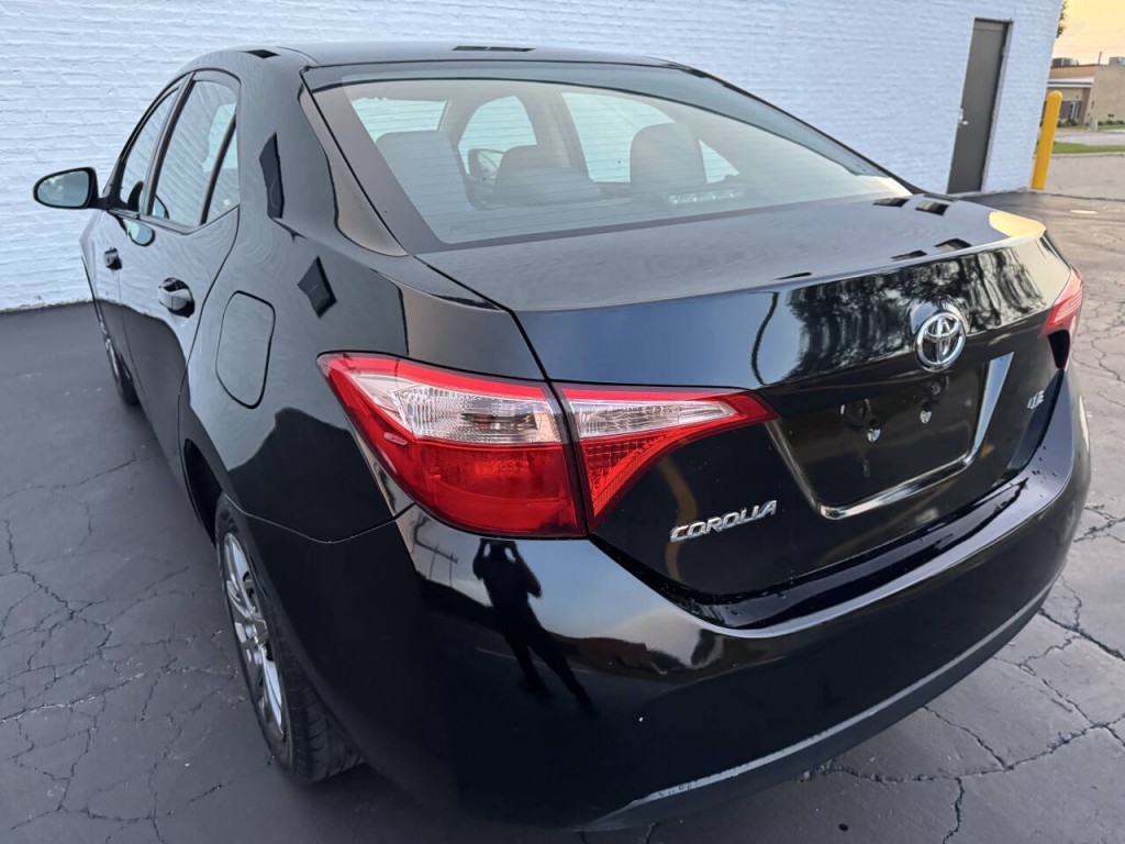 2017 Toyota Corolla Image 14