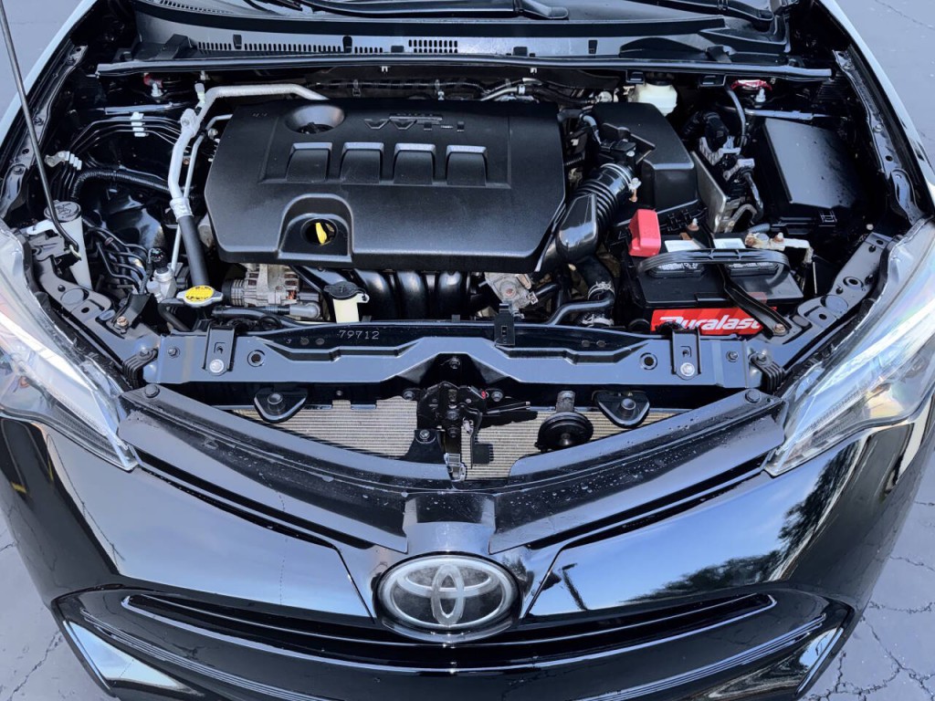 2017 Toyota Corolla Image 19