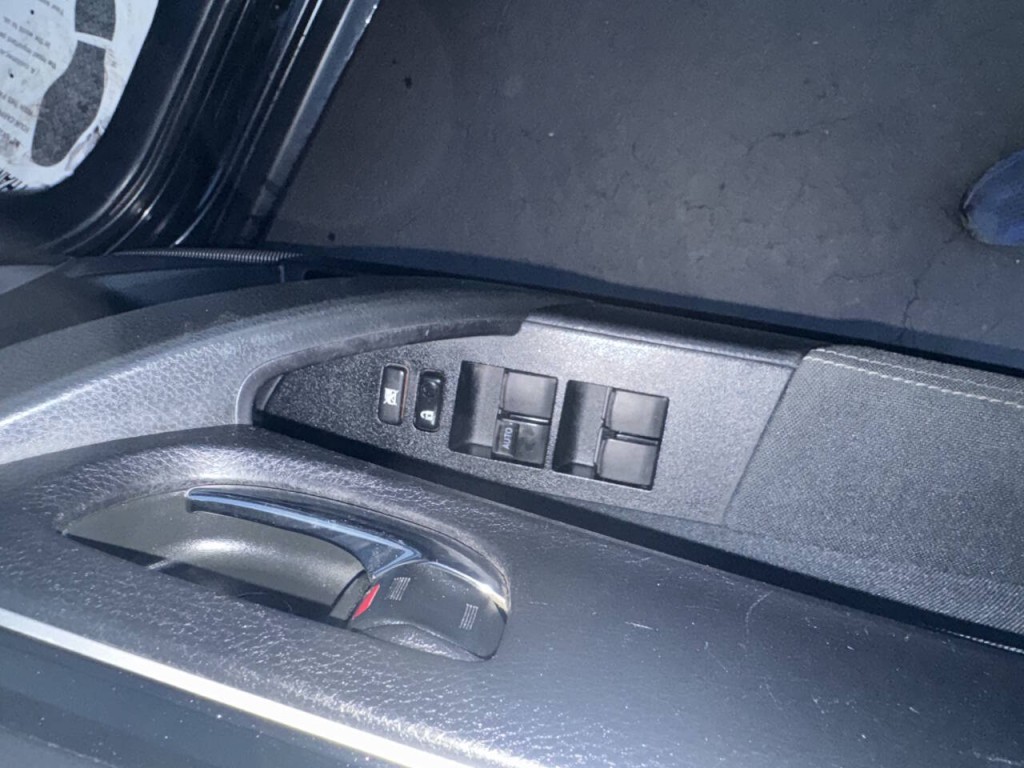 2017 Toyota Corolla Image 22