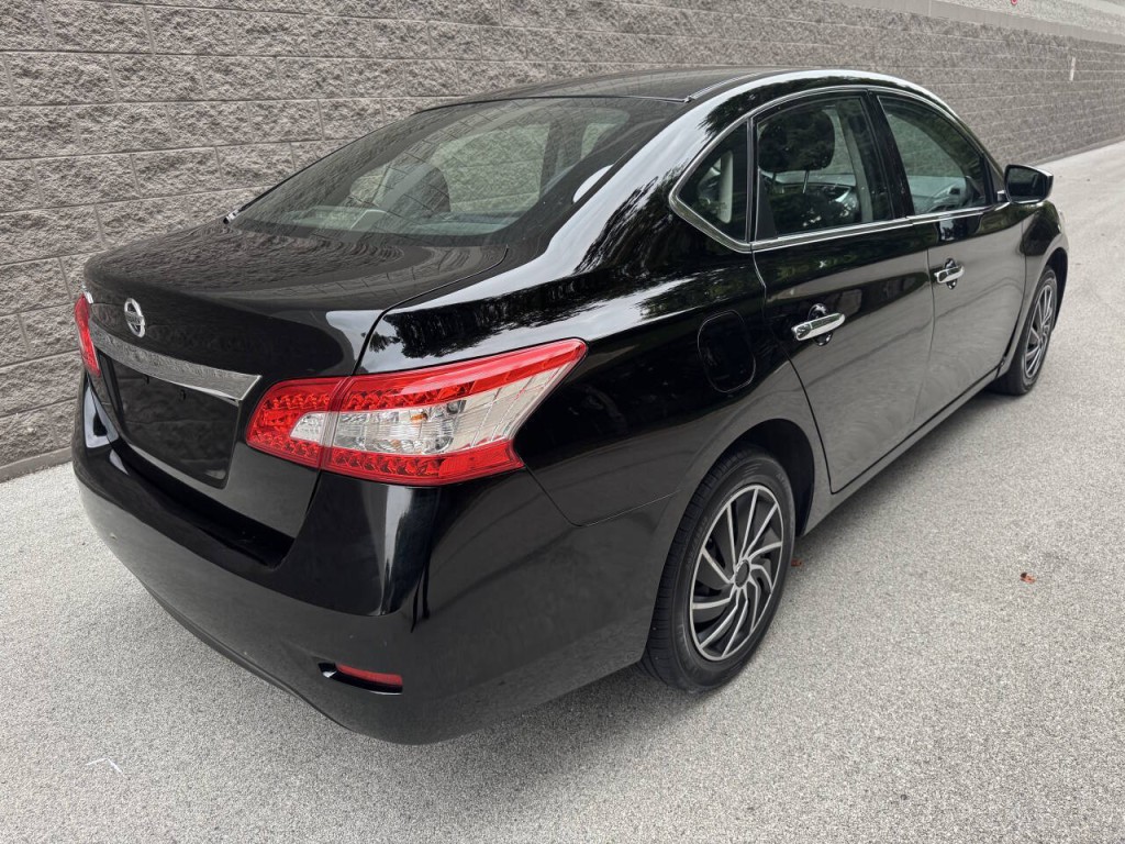 2015 Nissan Sentra Image 10