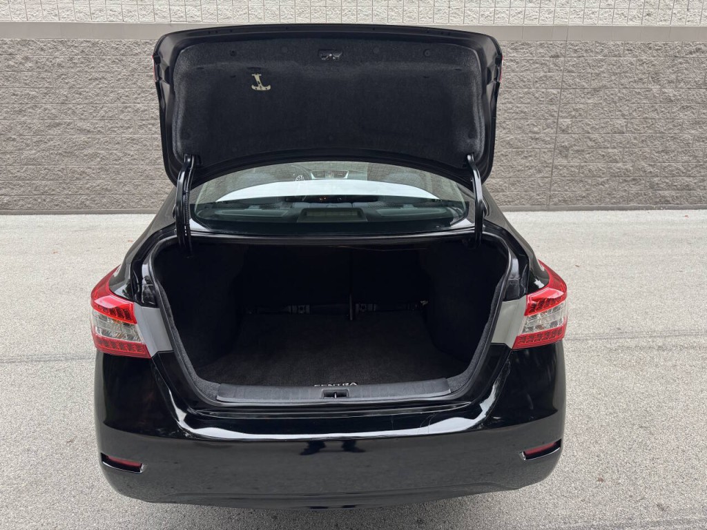2015 Nissan Sentra Image 11