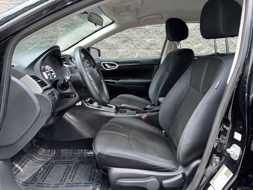 2015 Nissan Sentra Image 19