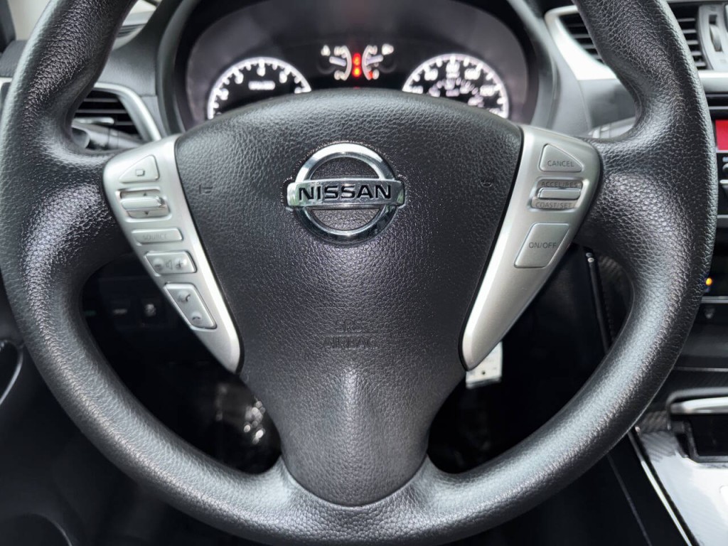 2015 Nissan Sentra Image 27