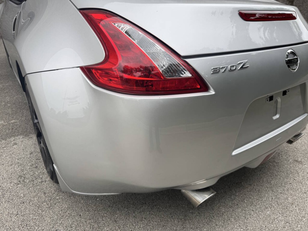 2015 Nissan 370Z Image 15