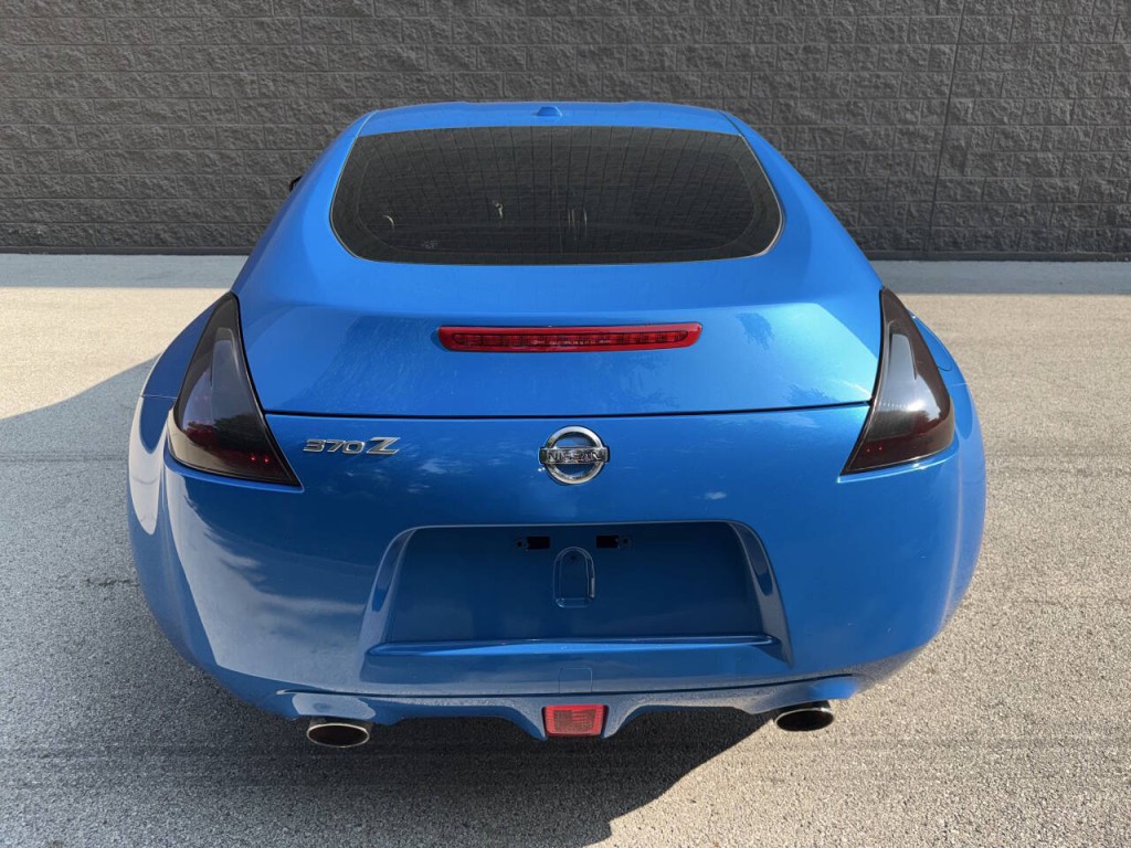 2010 Nissan 370Z Image 13