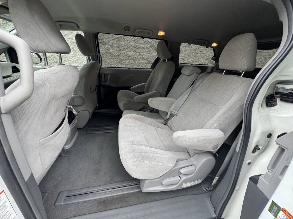 2019 Toyota Sienna Image 21