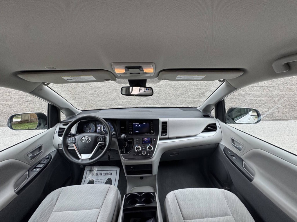 2019 Toyota Sienna Image 33