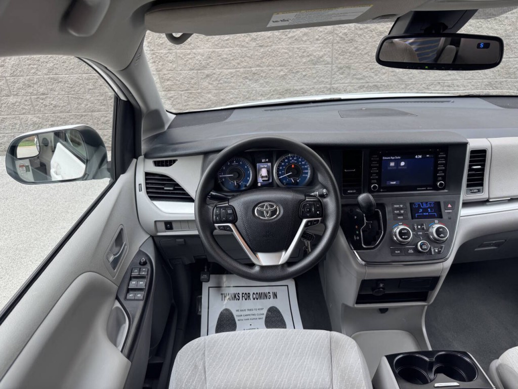 2019 Toyota Sienna Image 34