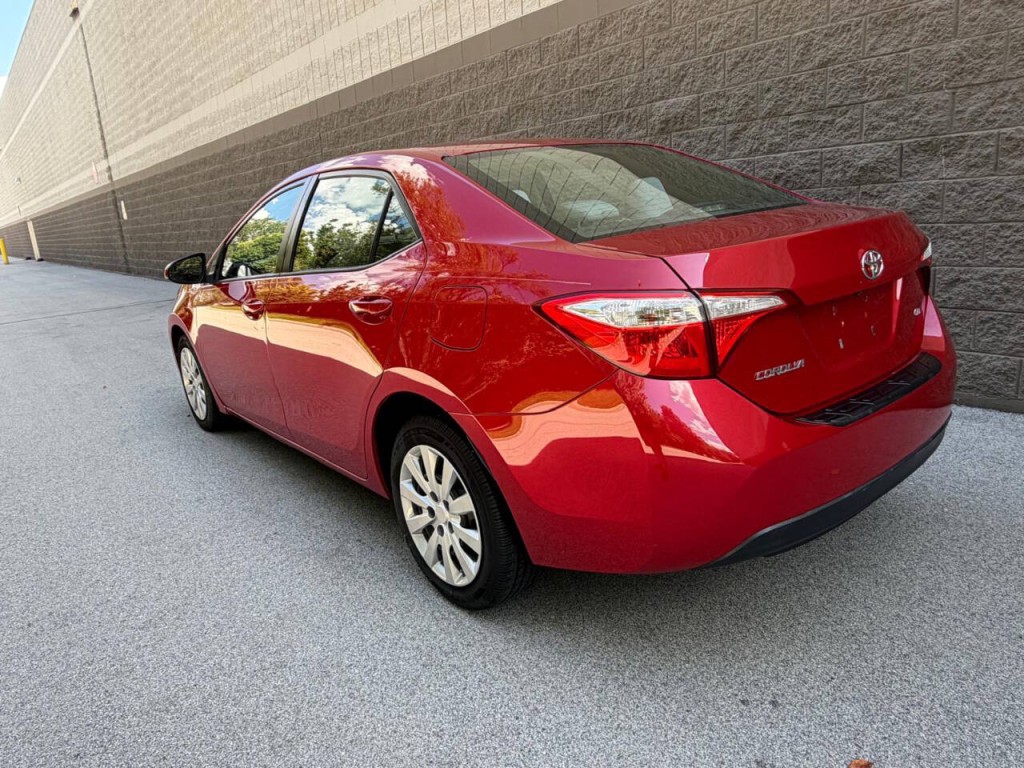 2015 Toyota Corolla Image 6