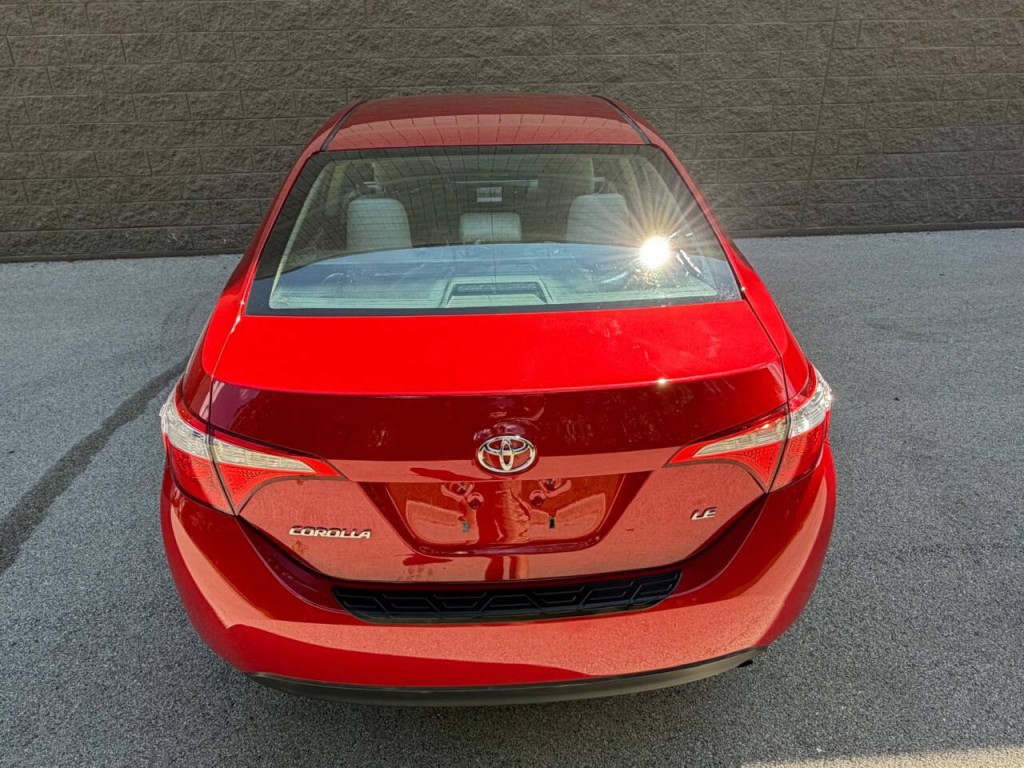 2015 Toyota Corolla Image 13