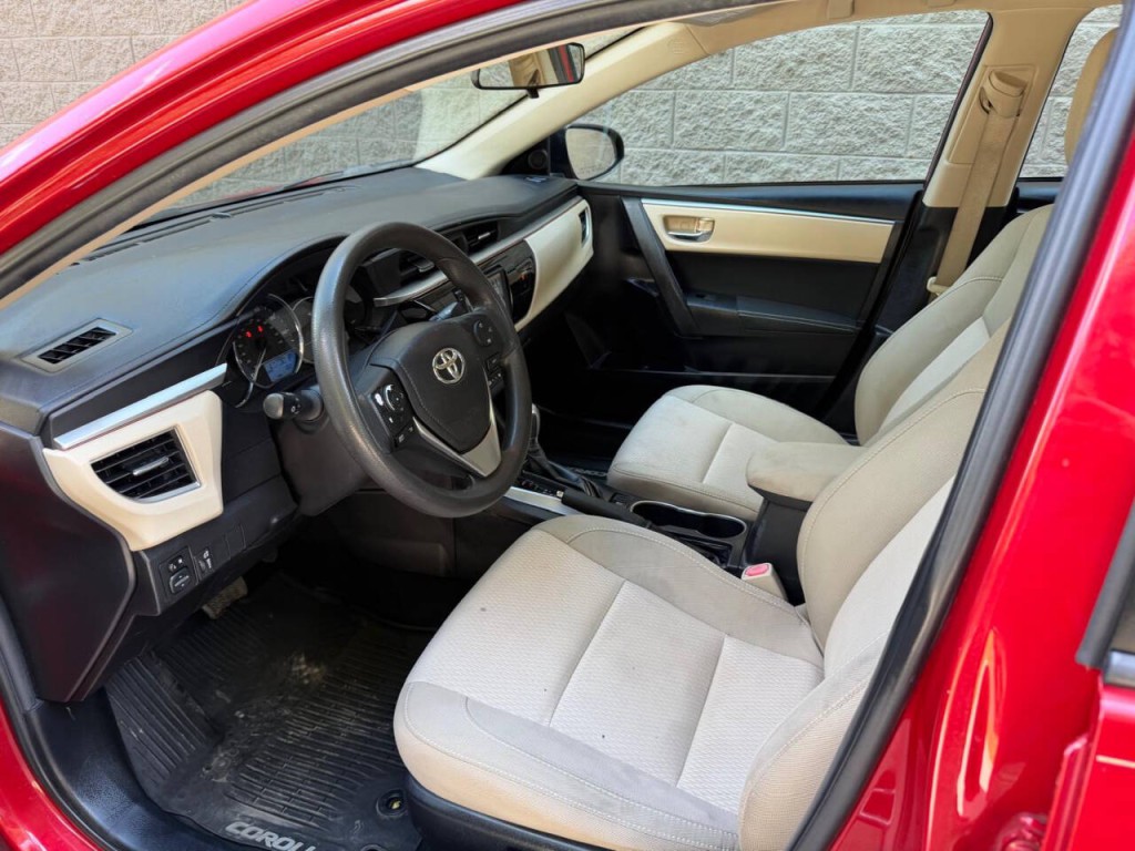 2015 Toyota Corolla Image 20