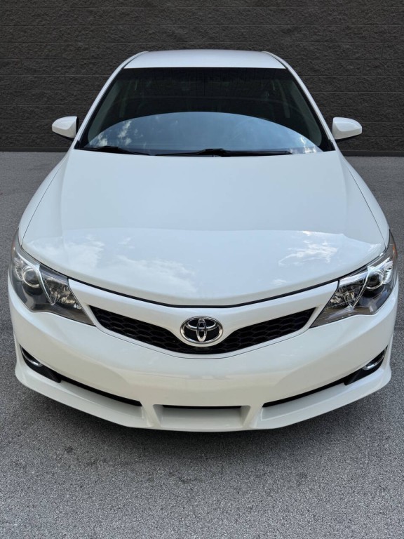 2014 Toyota Camry Image 8