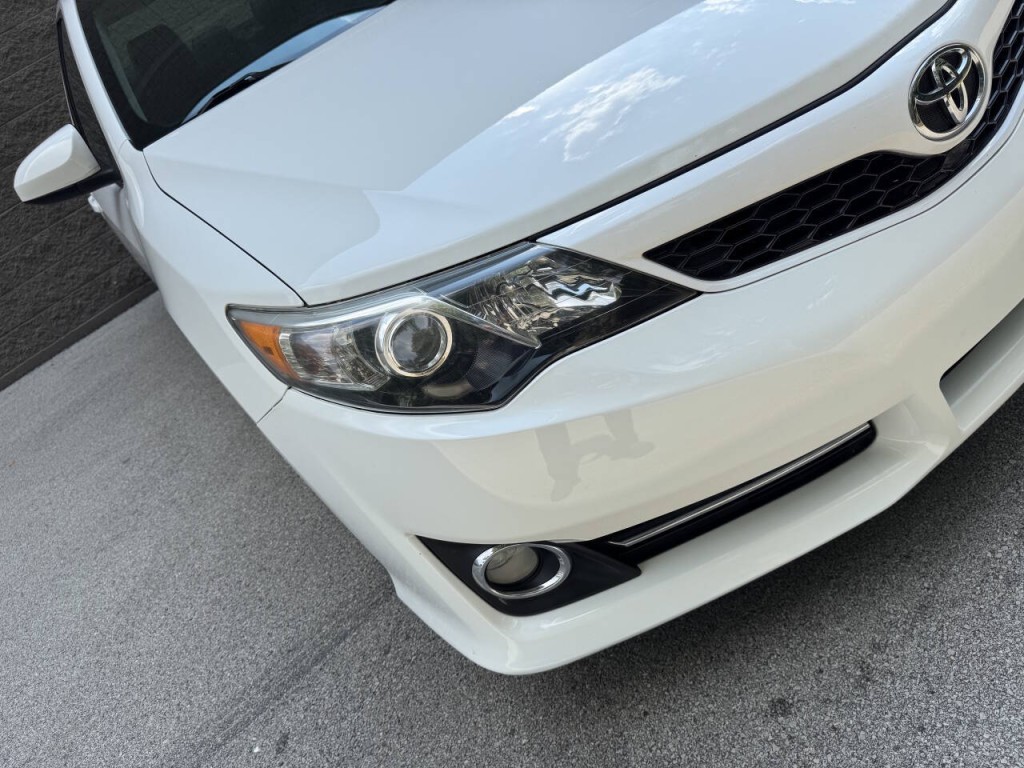 2014 Toyota Camry Image 10
