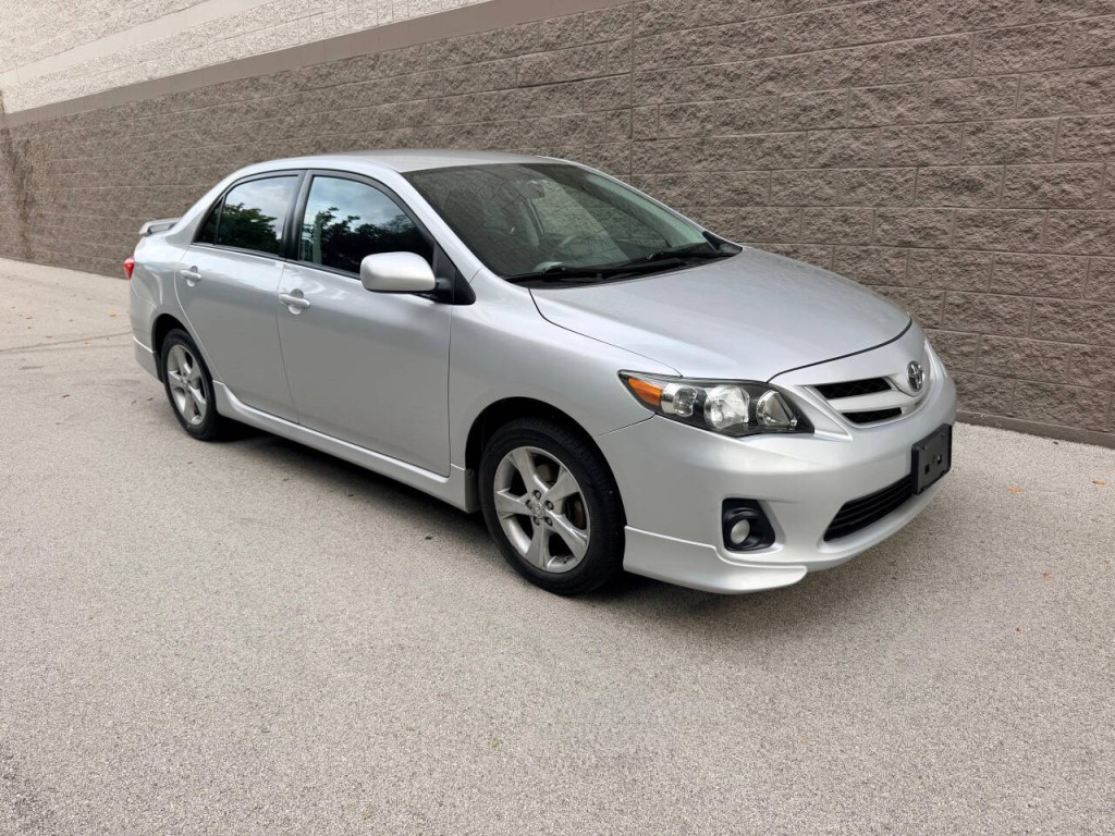 2012 Toyota Corolla Image 4