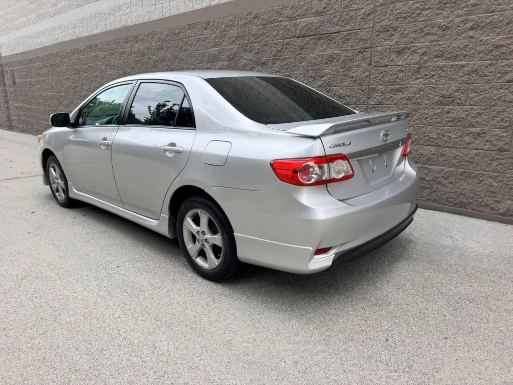 2012 Toyota Corolla Image 6
