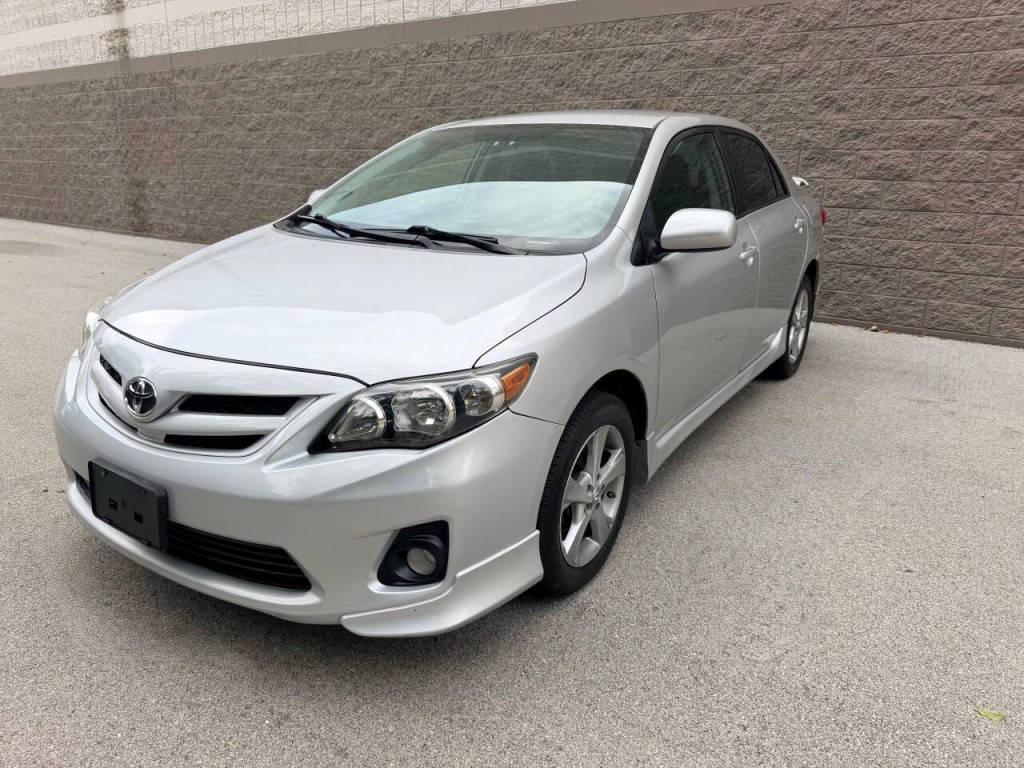 2012 Toyota Corolla Image 9