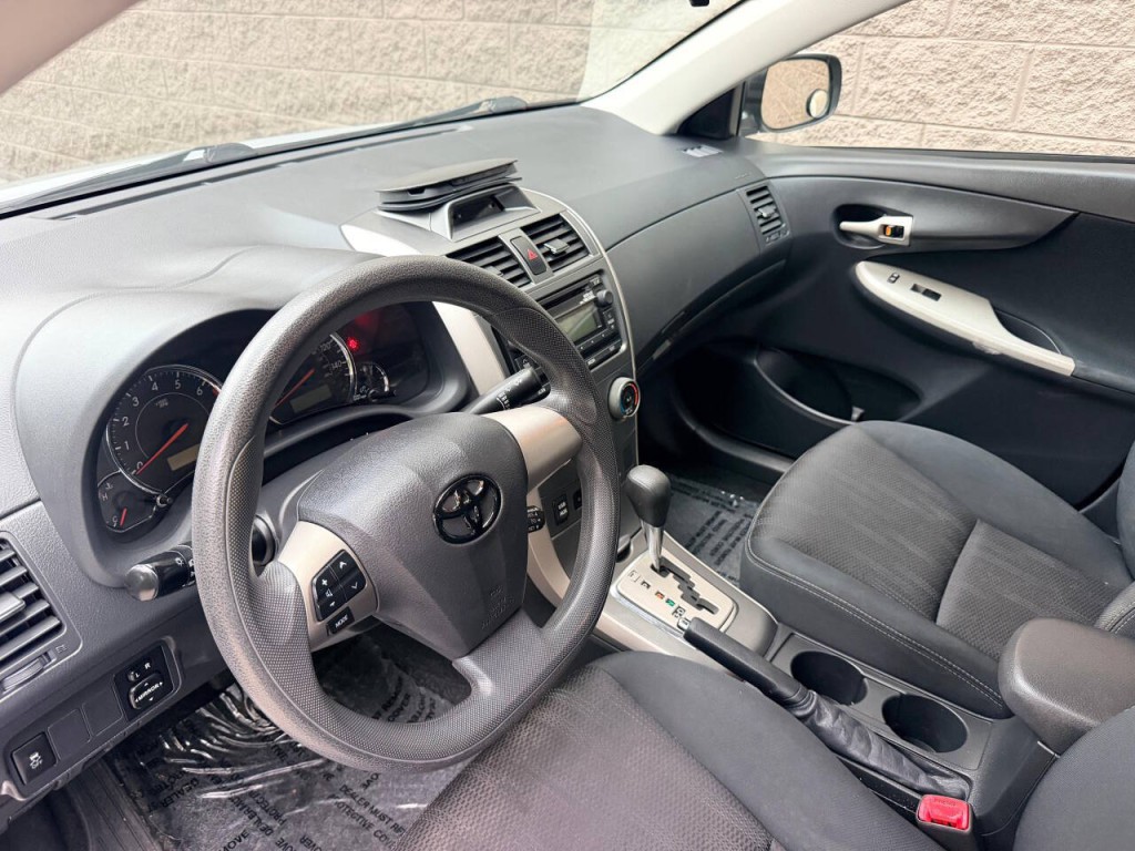 2012 Toyota Corolla Image 14
